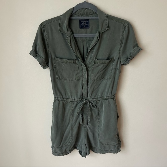 Abercrombie & Fitch Olive Green Khaki Utility Women's V-Neck Romper Size XS - Picture 2 of 7